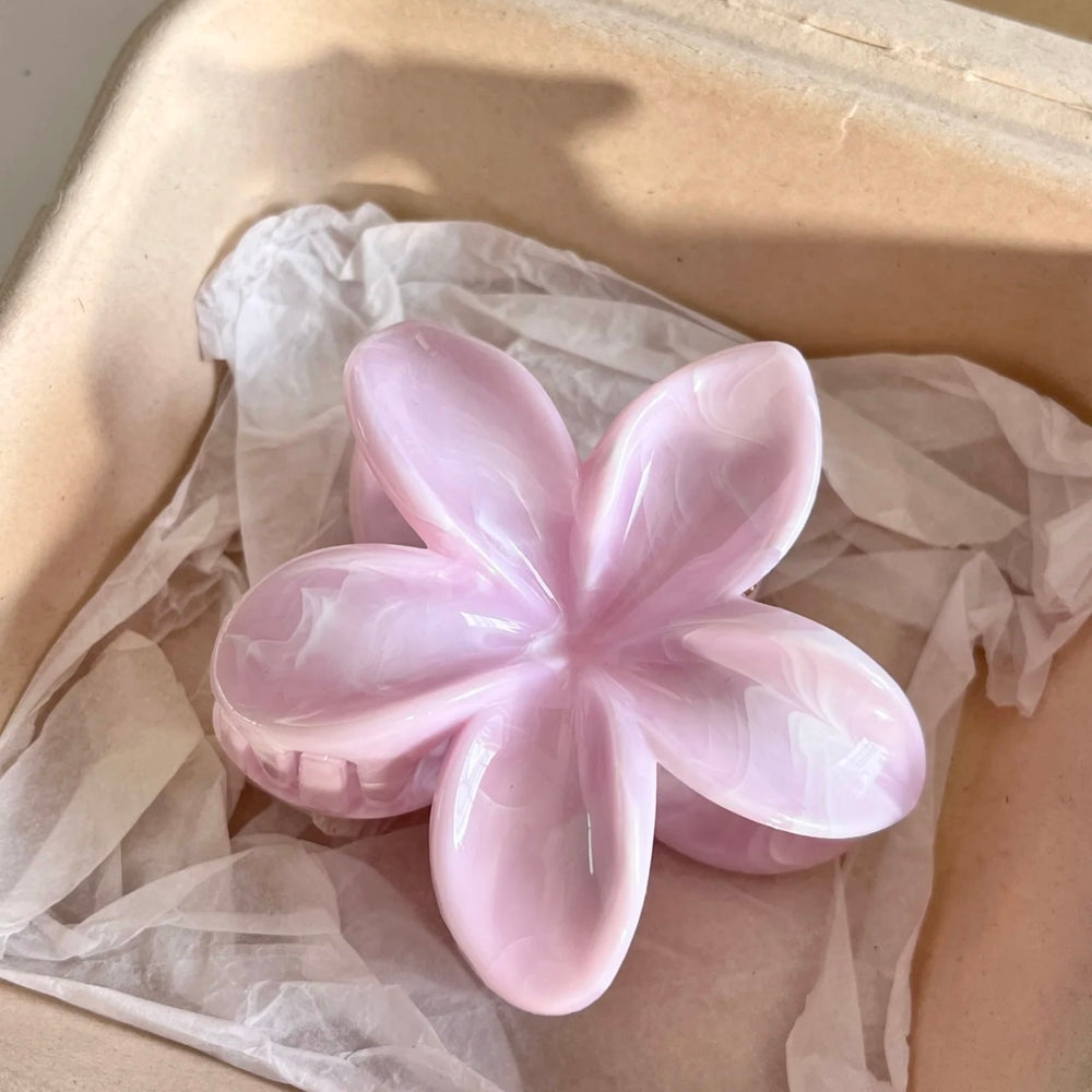 Eggie Daisy Hair Clip