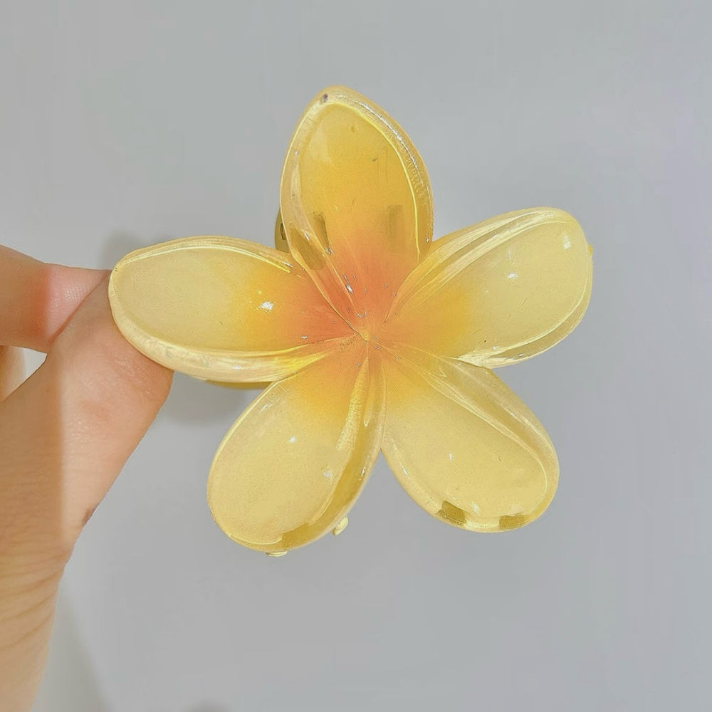 Eggie Daisy Hair Clip